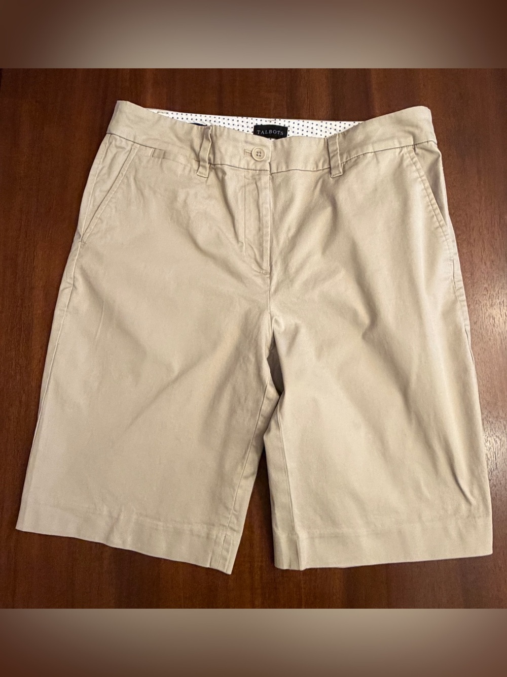 Talbots Perfect 10.5” Khaki Women's Bermuda Shorts